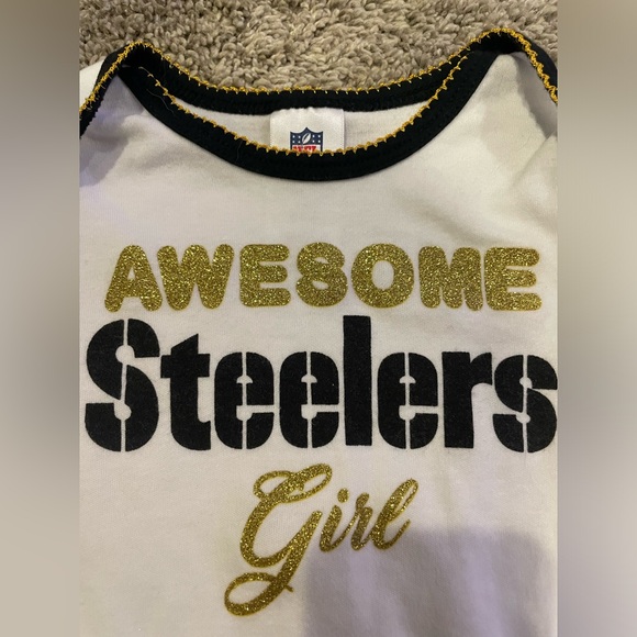 NWOT NFL Steelers Football Baby Girl Long Sleeved Onesie - Picture 2 of 4